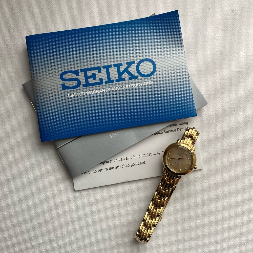 Seiko Solar V115 Gold watch